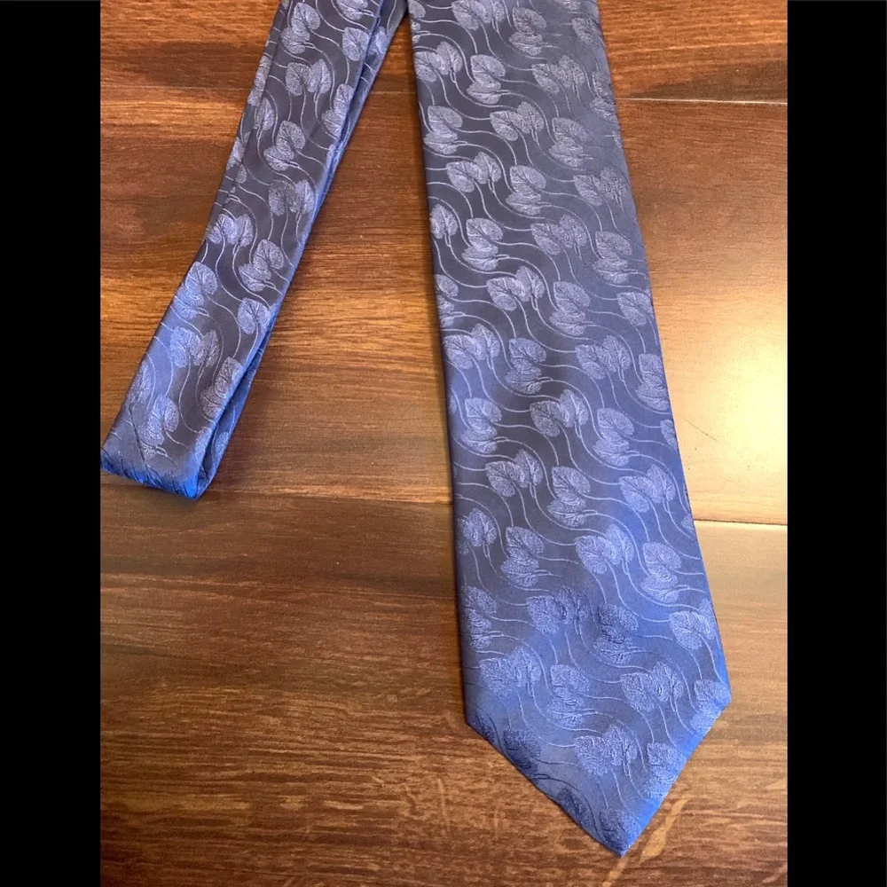 CALVIN KLEIN Blue Silk Necktie